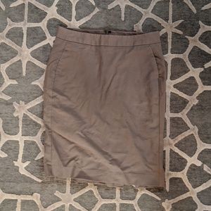 GAP beige pencil skirt 🍁